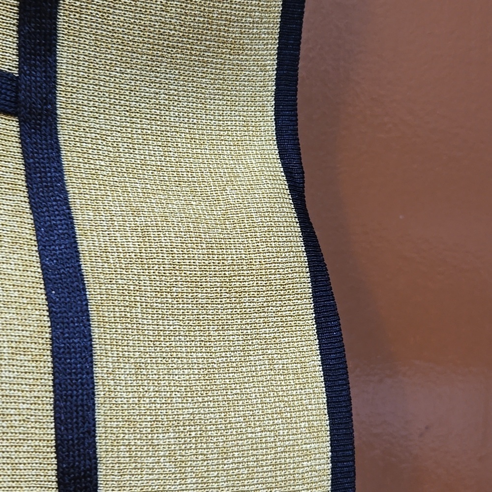 Misook-Knit chartreuse sweater with black trim Size M. - Picture 5 of 12